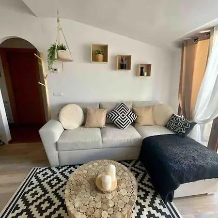 Acogedor Atico En Vute-23-026 Apartman