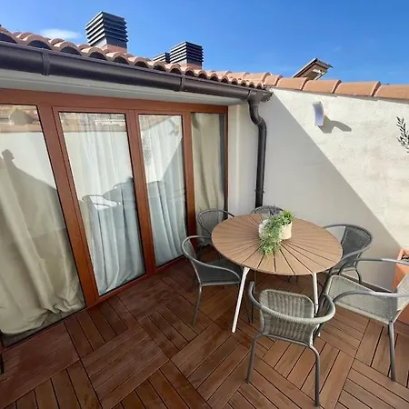 Acogedor Atico En Vute-23-026 Apartman